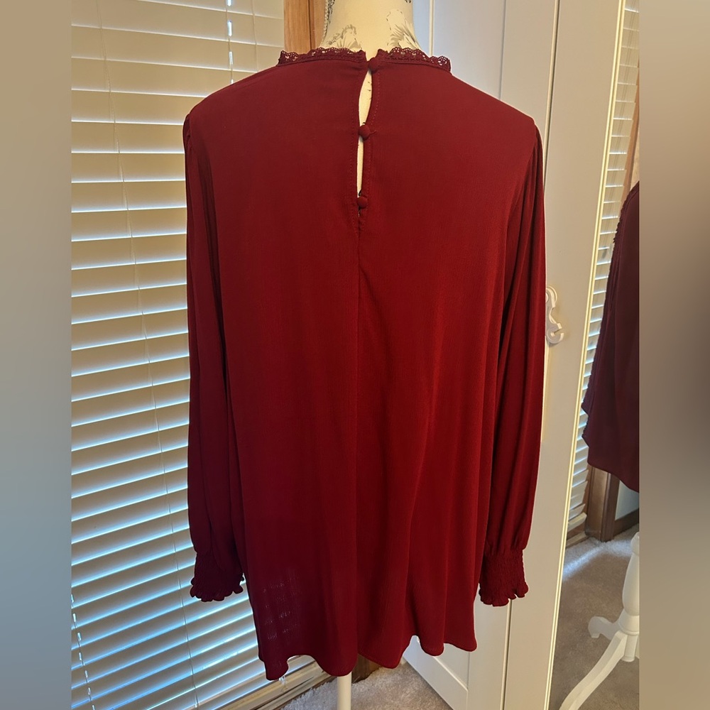 Torrid Washable Crinkle Gauze Crochet Yoke Blouson Sleeve Top - Picture 5 of 7